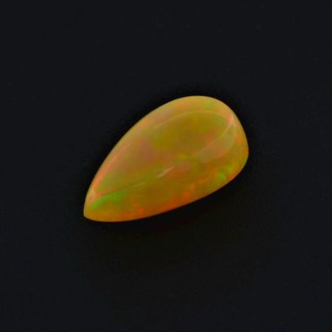 Edelopal, Tropfen Cabochon (5,20 ct.) aus Äthiopien (Welo)