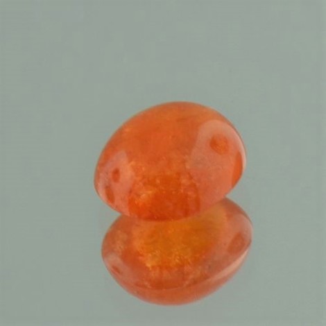 Mandarin Granat, Oval Cabochon (6,11 ct.) aus Nigeria Mandarin Granat, Oval Cabochon (6,11 ct.) aus Nigeria