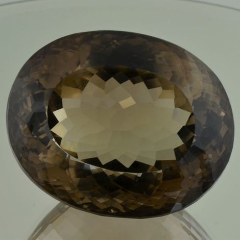 Rauchquarz, Oval facettiert (456,44 ct.) aus Brasilien Rauchquarz, Oval facettiert (456,44 ct.) aus Brasilien
