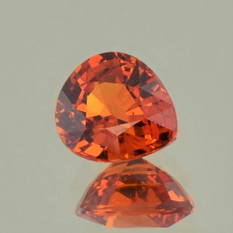Mandarin-Granat Tropfen rötlich-orange 4,80 ct Mandarin-Granat Tropfen rötlich-orange 4,80 ct