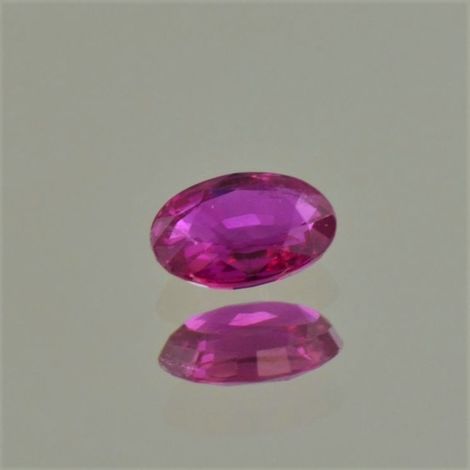 Burma-Rubin oval pink-rot 1,00 ct