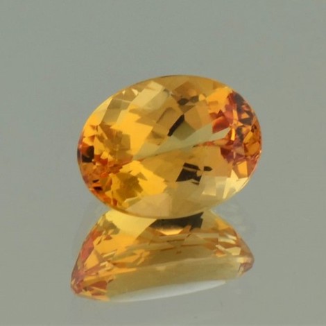 Imperial-Topas oval yellow orange untreated 5.11 ct