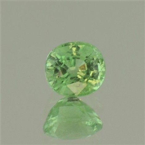 Granat Grossular oval mintgrün 2,01 ct