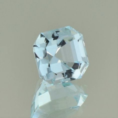 Aquamarin octagon hellblau 6,75 ct Aquamarin octagon hellblau 6,75 ct