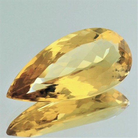 Goldberyll, Tropfen facettiert (43,31 ct.) aus Brasilien (Minas Gerais)