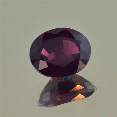 Rhodolith Granat oval dunkelrot 7,93 ct Rhodolith Granat oval dunkelrot 7,93 ct