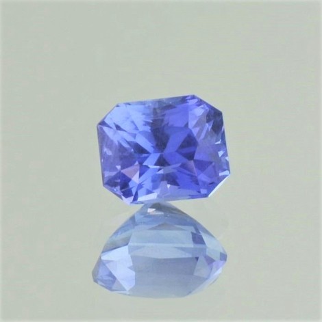 Saphir, Achteck-Princess facettiert (2,28 ct.) aus Sri Lanka Saphir, Achteck-Princess facettiert (2,28 ct.) aus Sri Lanka