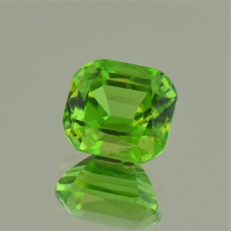 Peridot antik grün unbehandelt 5,00 ct Peridot antik grün unbehandelt 5,00 ct