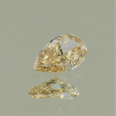 Farbdiamant, Tropfen brillantiert (0,53 ct.) aus Afrika Farbdiamant, Tropfen brillantiert (0,53 ct.) aus Afrika