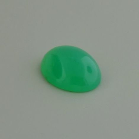 Chrysoprase cabochon oval green 5.48 ct