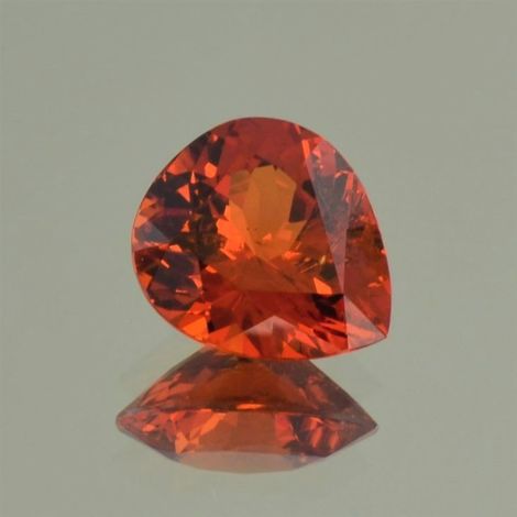 Mandarin Granat Tropfen rötlich-orange 8,09 ct Mandarin Granat Tropfen rötlich-orange 8,09 ct