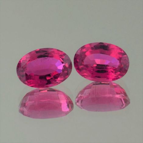 Rubellite Pair Turmaline oval reddish pink 11.99 ct