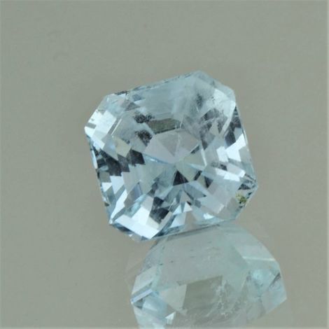 Aquamarin octagon hellblau 10,17 ct Aquamarin octagon hellblau 10,17 ct