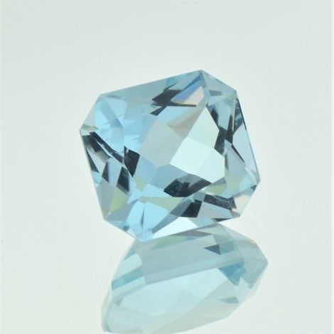 Aquamarine octagon light blue 10.48 ct