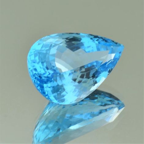 Blue Topaz pear behandelt 49.41 ct