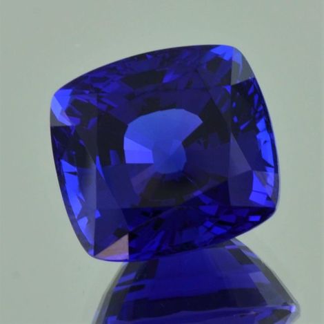Tanzanite cushion intense blue 32.19 ct Tanzanite cushion intense blue 32.19 ct