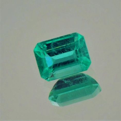 Emerald octagon green 1.20 ct.
