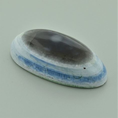 Opal, Oval Cabochon (69,03 ct.) aus Peru