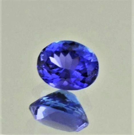 Tansanit oval intensives Blau 1,36 ct
