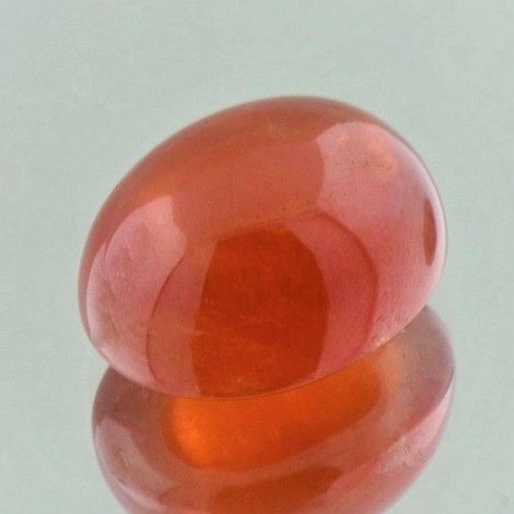 Mandarin Granat, Oval Cabochon (33,48 ct.) aus Nigeria