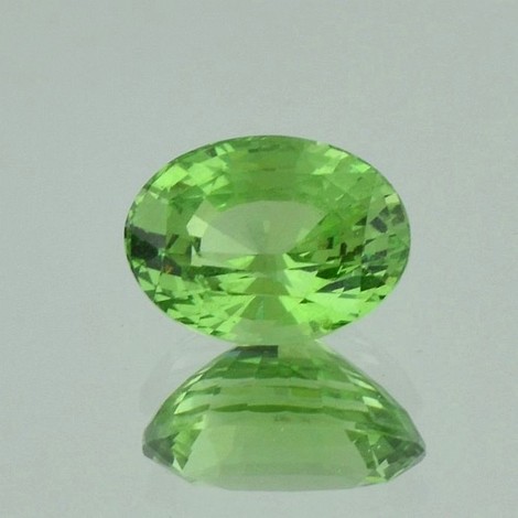 Grossularite Garnet oval yellowish green 6.26 ct