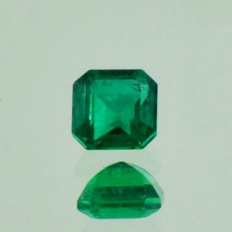 Smaragd octagon grün 0,62 ct