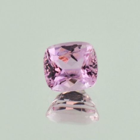 Topas, Antik facettiert (2,54 ct.) aus Pakistan (Katlang)