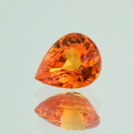 Mandarin-Granat pear intense orange 2.11 ct