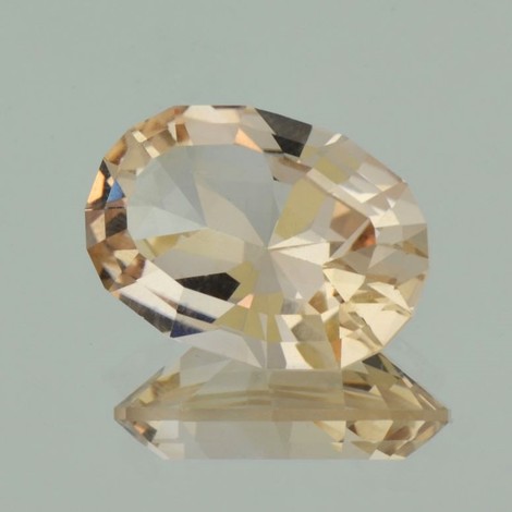 Topas, Design-Oval facettiert (17,48 ct.) aus Pakistan