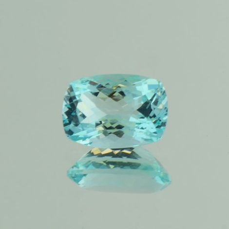 Aquamarine cushion greenish light blue 4.53 ct