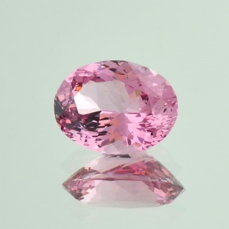 Spinell, Oval facettiert (4,52 ct.) aus Sri Lanka