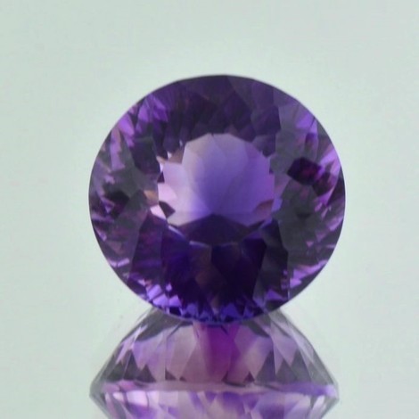 Amethyst, Rund facettiert (29,66 ct.) aus Afrika