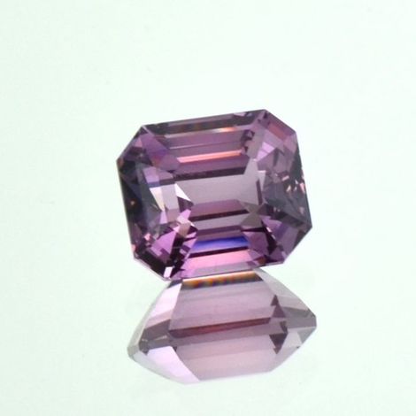 Spinell octagon gräulich-lila unbehandelt 3,24 ct Spinell octagon gräulich-lila unbehandelt 3,24 ct