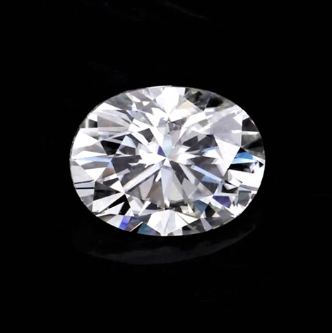 Diamant, Oval brillantiert (0,56 ct.) aus Afrika