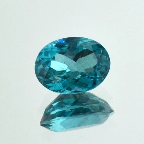 Apatit, Oval facettiert (4,79 ct.) aus Südafrika Apatit, Oval facettiert (4,79 ct.) aus Südafrika