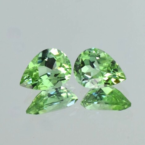 Turmalin Duo Tropfen hellgrün 5,39 ct.