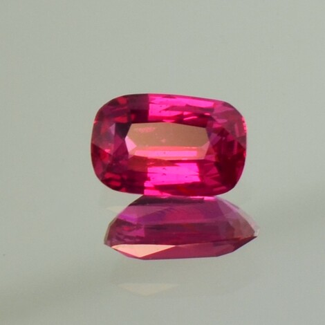 Rubin antik pink-rot ungebrannt 1,53 ct.