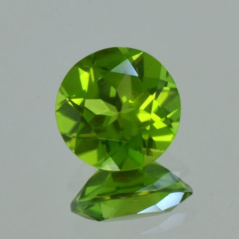 Peridot round green untreated 6.56 ct.