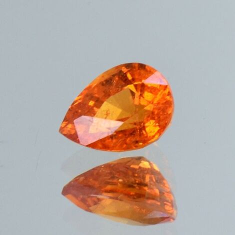 Mandarin-Granat pear intense orange 2.67 ct