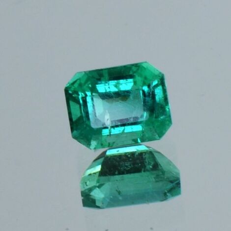 Smaragd octagon grün 1,57 ct.