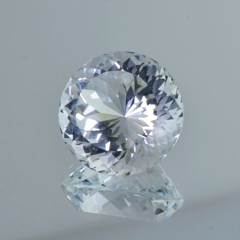 Topaz round colorless untreated 28.79 ct