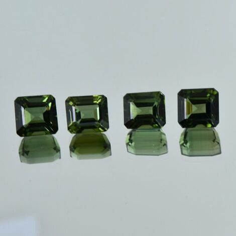Tourmaline Lot octagon green 12.63 ct