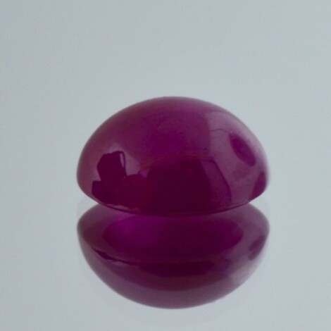 Burma Rubin Cabochon oval rot 6,32 ct