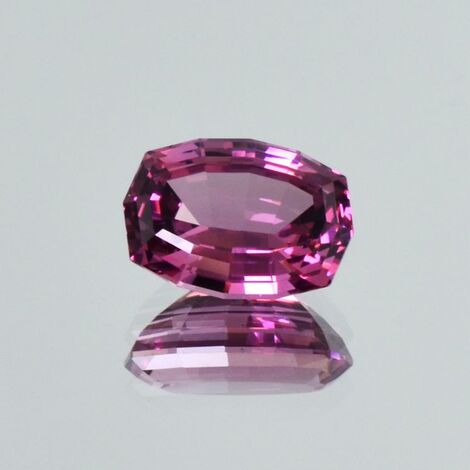 Rhodolite Garnet Design-Antik purplish pink 2.66 ct.