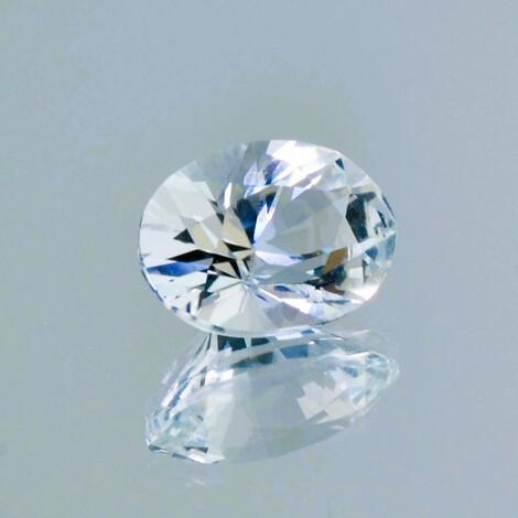 Topas, Oval facettiert (5,62 ct.) aus Nigeria (Plateau State)
