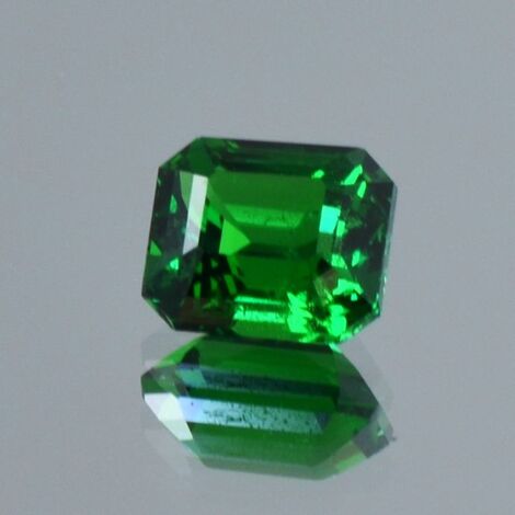 Tsavorit Granat octagon intensives Grün 2,00 ct.