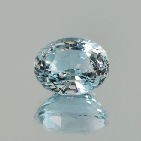Topas oval hellblau unbehandelt 9,57 ct.