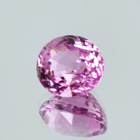 Spinel oval pink untreated 4.63 ct.