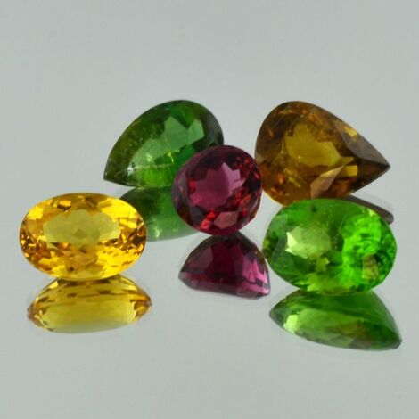 Gemischtes Farbsteine Lot faceted multicolor 37.90 ct.