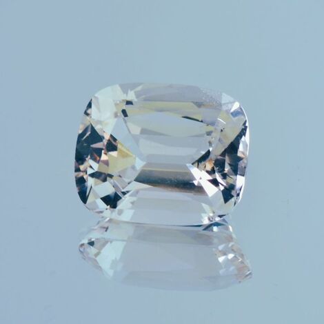Topas antik farblos-getönt unbehandelt 15,14 ct.